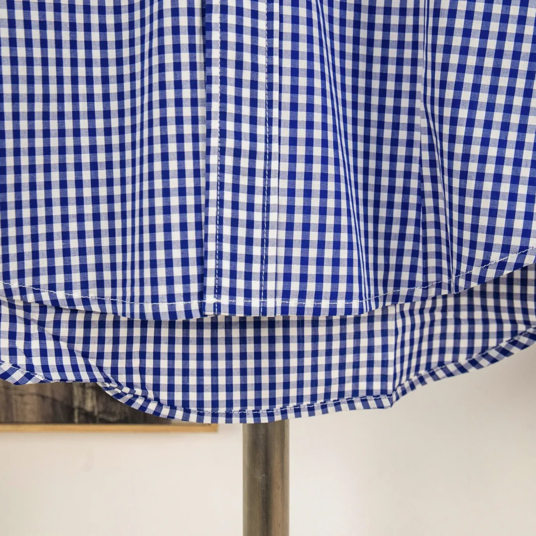 P280 zp version [exclusive supply] Ralph Lauren/Ralph Lauren 2025SS Evergreen Vintage style poplin casual color 0.5 grid long-sleeved casual shirt, 100% restoration of workmanship, embedded seam clean edge processing, upper back broken seam reorganization, better fit ✅ 100% cotton poplin cotton, smooth feel, pre-car wash treatment, yarn is tighter ✅ Custom dyed original pearlescent white buttons, size partition✅ There is a special shaped chiffon foil inside the collar door tube, which is not easy to deform and pull. ✅ RL refreshing plaid shirt is more naughty and colorful than the simpleness of the solid color shirt. It can be salty or sweet. Daily travel and travel. The production rate is very high. The style is customized. Color: Pink Blue Size: S M L XL Number: WW10965